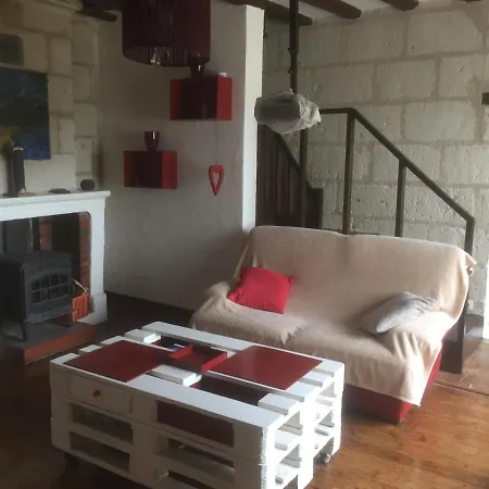 Maison De Loire *